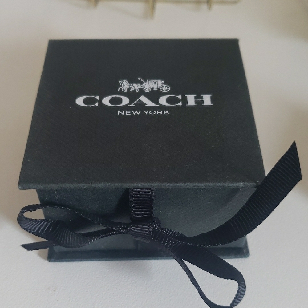 Coach Sz 8 Rose Gold Ring In Box